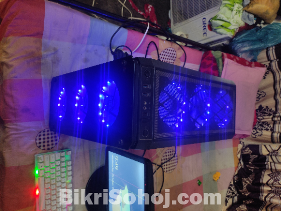 Urgent Sell Desktop Computer